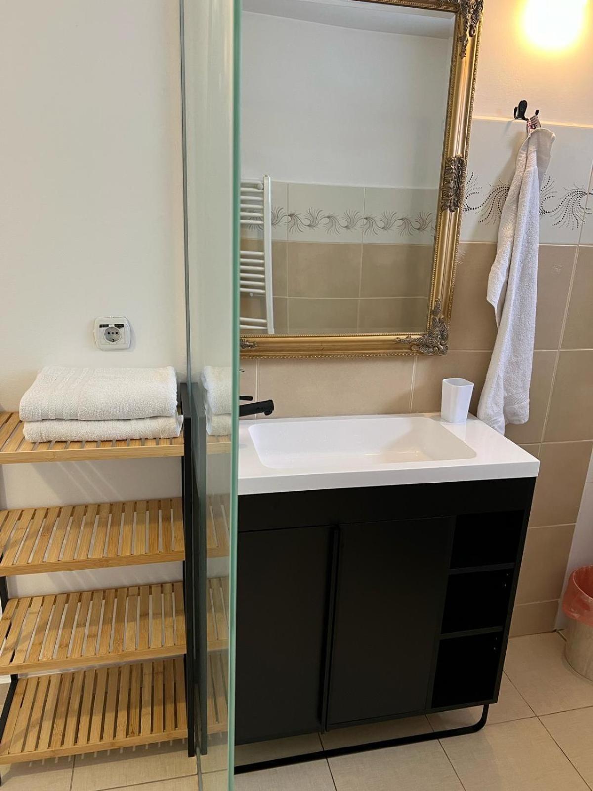 Vila Mik Guesthouse 사셀레 외부 사진